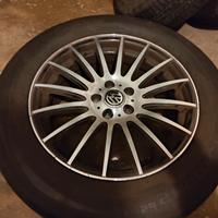 4 cerchi in lega con gomme estive 