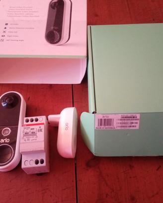 Videocitofono Arlo e videocamera arlo