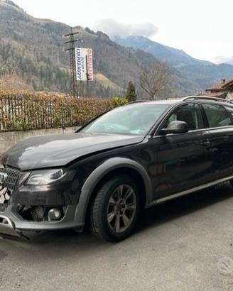 Ricambi Audi A4 allroad 2011 SW grigia 2000cc TDI