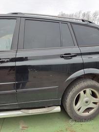 Porta posteriore sx SSANGYONG KYRON del 2007