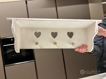 Attaccapanni con mensola