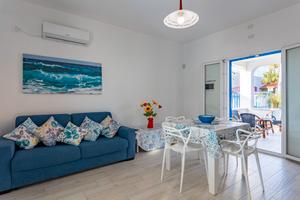 Appartamento vista mare fronte spiaggia a Triscina