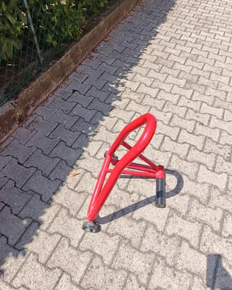 cavalletto moto per monobraccio 