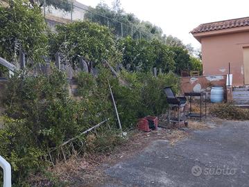Terreno con piccola abitazione
