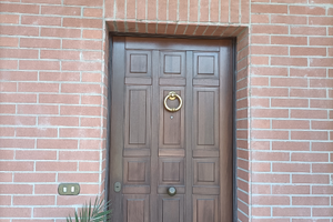 Bifamiliare ampia completamente ammobiliata