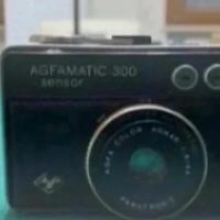 Macchina fotografica a rullino Agfamatic 300