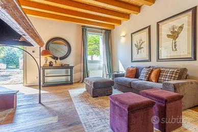 Villa di 185 m² con più di 5 locali a Castel Maggi