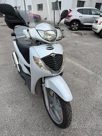 Honda SH 150 i Bianco . 63.200 km