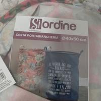 Cesta portabiancheria nuova