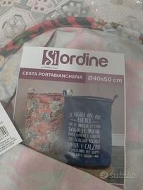 Cesta portabiancheria nuova