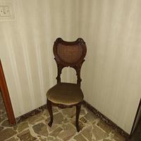 sedia in legno e tessuto