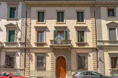 5 LOCALI A FIRENZE