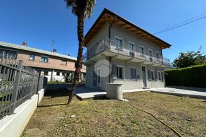 VILLA SINGOLA A ALMESE