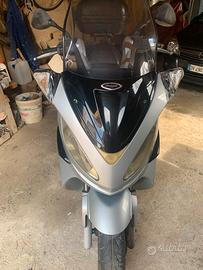 Malaguti madison 200 scuterone , scooter