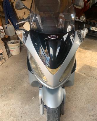 Malaguti madison 200 scuterone , scooter