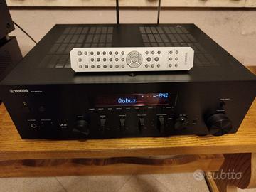 Yamaha R-N600A Black