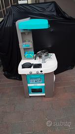 Cucina giocattolo con accessori