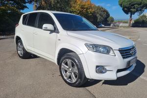 Toyota RAV4 Crossover 2.2 D-Cat AT 150CV Executive