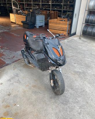 Per ricambi Aerox 50