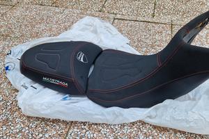 multistrada 1200 selle pilota e passeggero persona