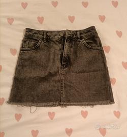 gonna jeans subdued