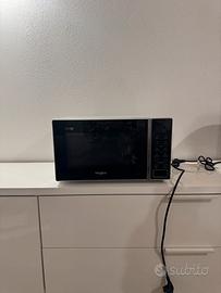 Microonde Whirpool a libera installazione-MWP SB