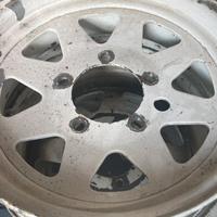 Treno cerchi gomme Suzuki Santana