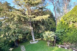 Ampia stanza in villa esclusiva