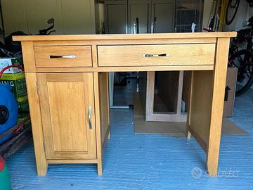 Scrivania in rovere massello