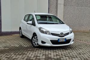 Toyota Yaris 1.0 Lounge *UNICO PROPRIETARIO*
