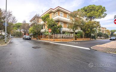 Quadrilocale con garage senza spese condominiali