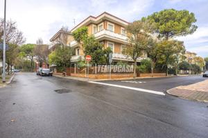 Quadrilocale con garage senza spese condominiali