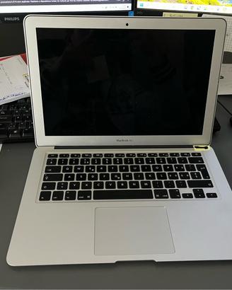 MacBook Air 13”