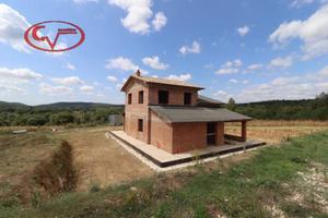Villa di 250 m² con più di 5 locali a Bucine