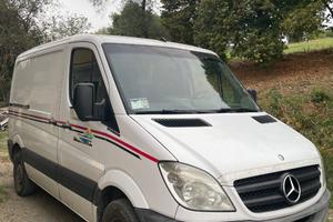 Furgone Mercedes Benz