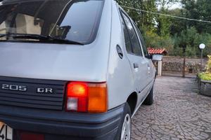 Peugeot 205