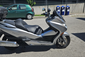 Scooter honda forza 250