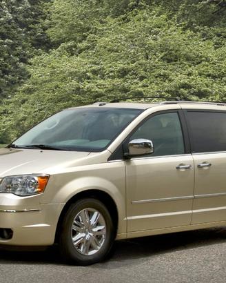 Chrysler Grand Voyager ricambi paraurti cofano box
