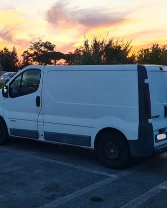 Renault Trafic II 1.9 100 CV 🔰 LEGG. DESCRIZIONE