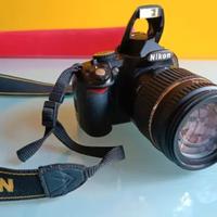 Nikon D3100 più accessori 