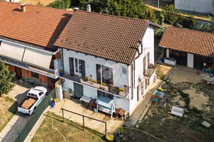 CASA SEMINDIPENDENTE A CHIERI