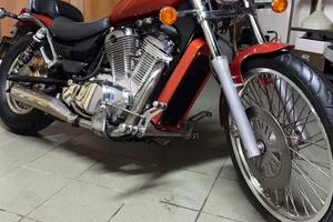 Suzuki intruder 800