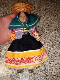 Bambola Porcellana Vestito Tradizionale