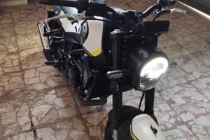 Moto Benelli leoncino 250