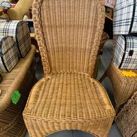 Sedia in vimini da giardino nuova