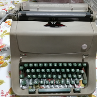 Macchina da scrivere antica remington