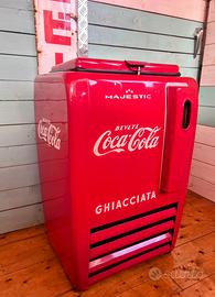 Ghiacciaia Coca Cola modello Majestic anni 50”