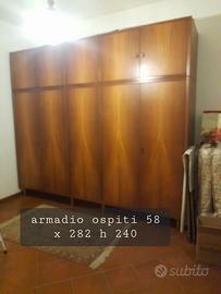 Armadio anni 60 con appenderia ripiani e cassetti