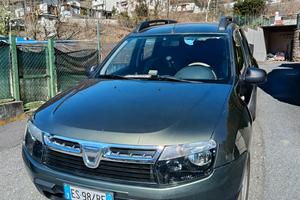 dacia Duster laureate 4x4  1,5 cc 110 cv