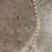 Set collana e orecchini margherite